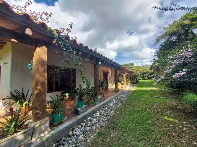 Lote en arriendo en Rionegro, 200 m² · foto 2 de 14