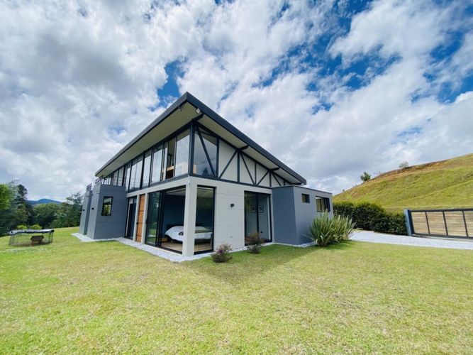 Casa de 4 alcobas en venta en Pantanillo, El Retiro, 355 m² · foto 2 de 24