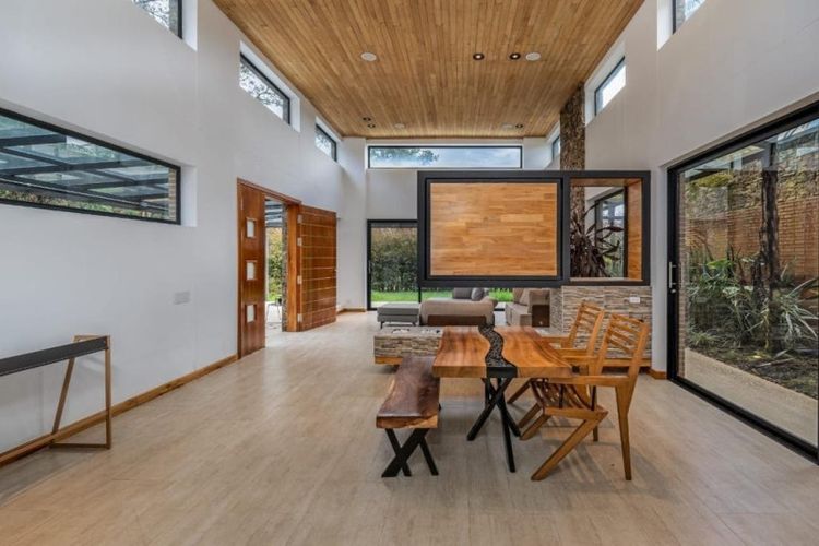 Casa de 4 alcobas en venta en Vía Las Palmas, Envigado, 550 m² · foto 2 de 14