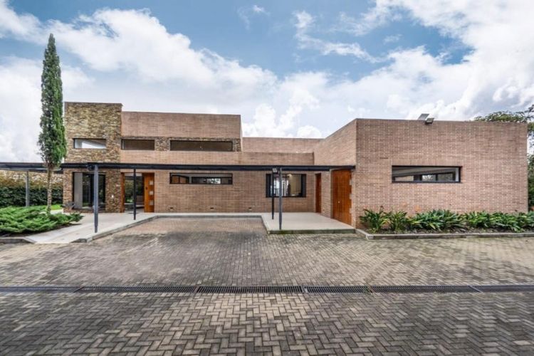 Casa de 4 alcobas en venta en Vía Las Palmas, Envigado, 550 m² · foto 13 de 14
