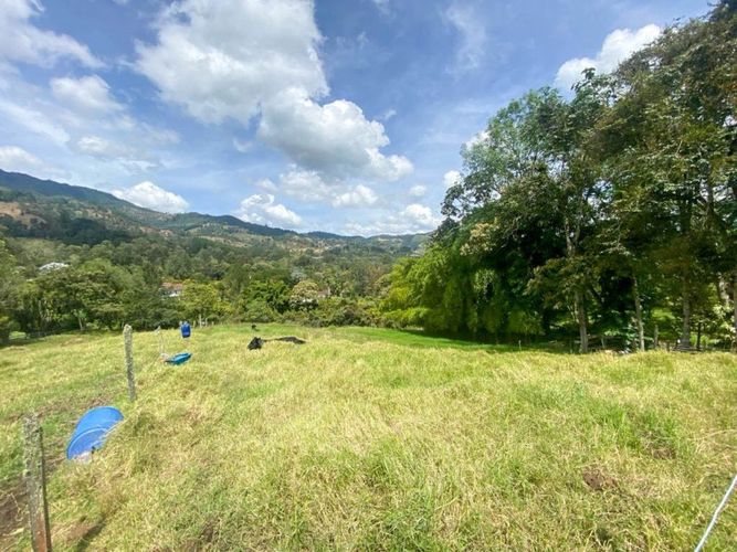 Lote en venta en El Retiro · foto 4 de 8