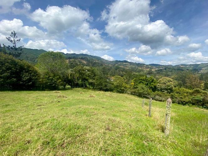 Lote en venta en El Retiro · foto 8 de 8
