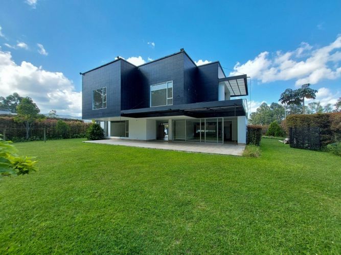 Casa de 5 alcobas en venta en El Tablazo, Rionegro, 500 m² · foto 2 de 22