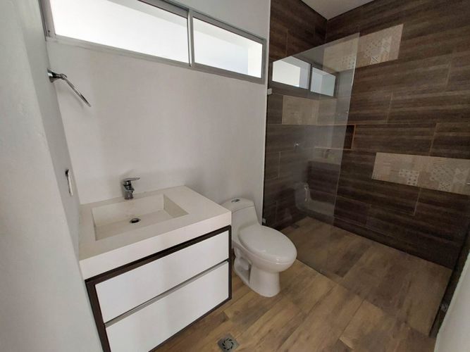 Casa de 5 alcobas en venta en El Tablazo, Rionegro, 500 m² · foto 18 de 22