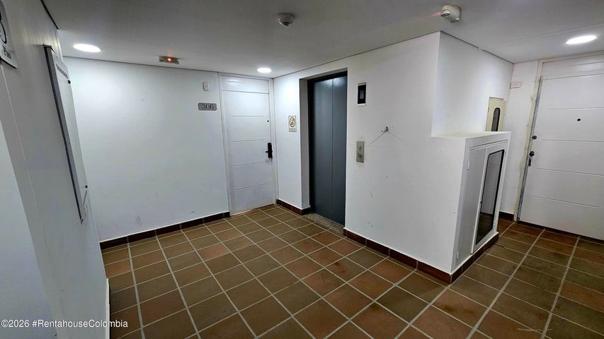 Apartamento en venta en La Candelaria, Bogotá · foto 3 de 9