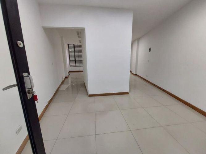 Local en arriendo en El Poblado, Medellín, 46 m² · foto 6 de 11