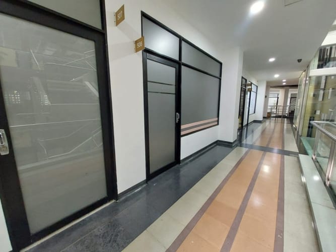 Local en arriendo en El Poblado, Medellín, 184 m² · foto 2 de 24
