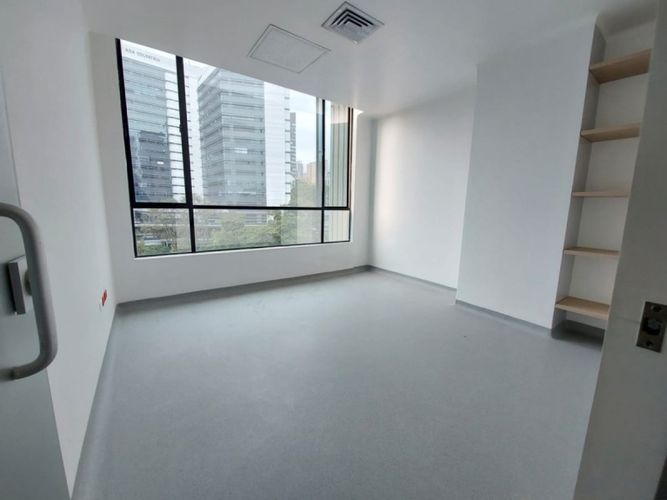 Local en arriendo en El Poblado, Medellín, 184 m² · foto 14 de 24