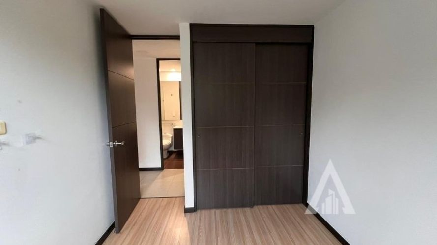 Apartamento de 3 alcobas en arriendo en Altos Del Poblado, Medellín, 80 m² · foto 7 de 14