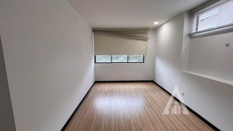 Apartamento de 3 alcobas en arriendo en Altos Del Poblado, Medellín, 80 m² · foto 10 de 14