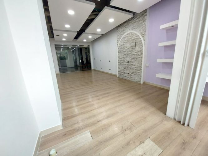 Local en arriendo en El Poblado, Medellín, 35 m² · foto 4 de 9