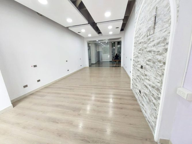 Local en arriendo en El Poblado, Medellín, 35 m² · foto 7 de 9