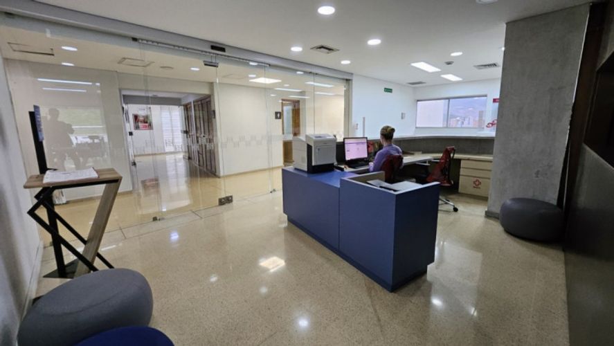 Oficina en venta en San Diego, Medellín, 214 m² · foto 19 de 20