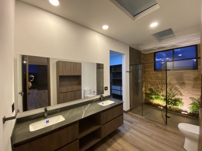 Casa de 4 alcobas en venta en La Milagrosa, La Ceja, 595 m² · foto 17 de 24