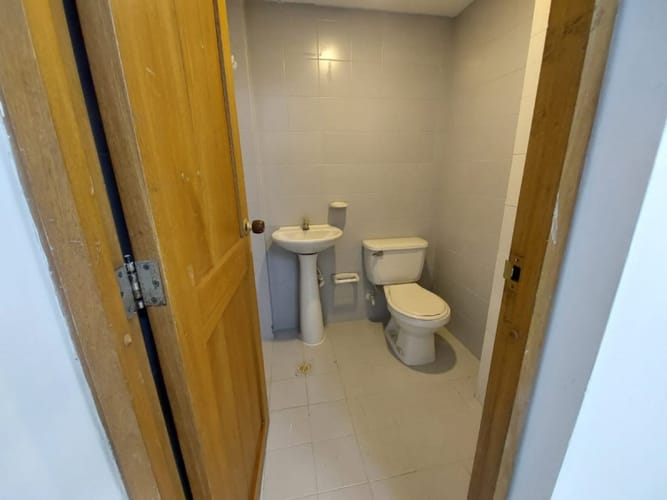 Local en arriendo en El Poblado, Medellín, 46 m² · foto 3 de 9