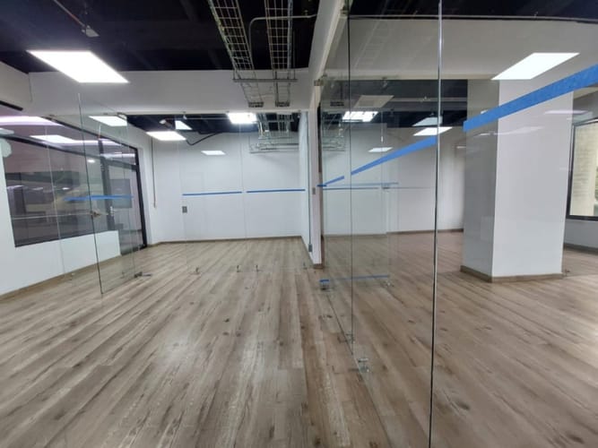 Local en arriendo en El Poblado, Medellín, 70 m² · foto 12 de 15