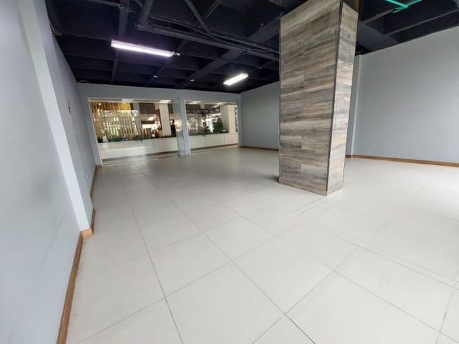 Local en arriendo en El Poblado, Medellín, 70 m² · foto 10 de 16