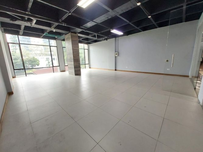Local en arriendo en El Poblado, Medellín, 70 m² · foto 13 de 16