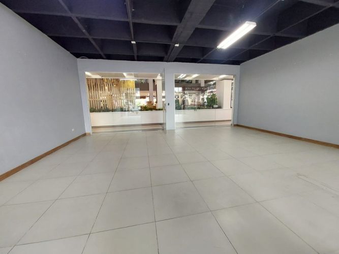 Local en arriendo en El Poblado, Medellín, 70 m² · foto 14 de 16