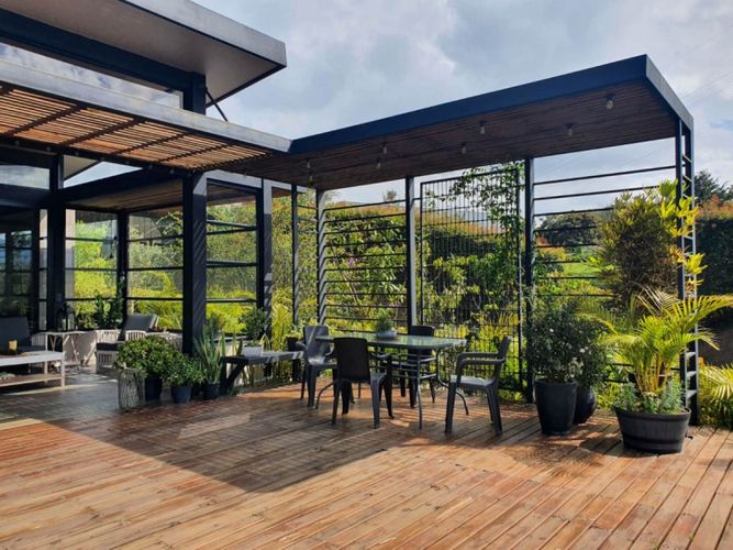 Casa de 3 alcobas en venta en Guamito, Rionegro, 326 m² · foto 2 de 17
