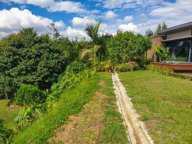 Casa de 3 alcobas en venta en Guamito, Rionegro, 326 m² · foto 14 de 17
