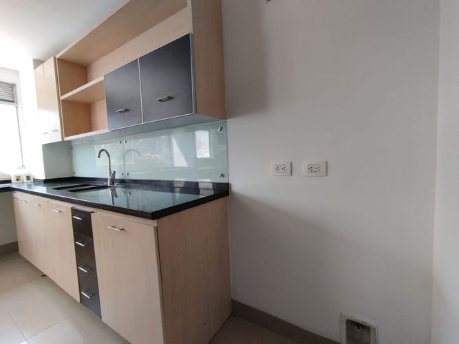 Apartamento de 4 alcobas en arriendo en El Poblado, Medellín, 160 m² · foto 3 de 20