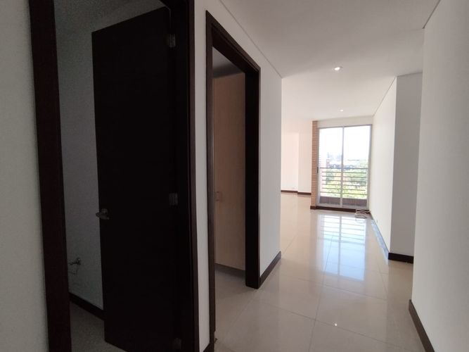 Apartamento de 4 alcobas en arriendo en El Poblado, Medellín, 160 m² · foto 6 de 20