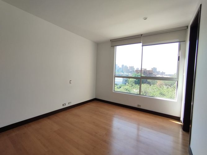 Apartamento de 4 alcobas en arriendo en El Poblado, Medellín, 160 m² · foto 17 de 20