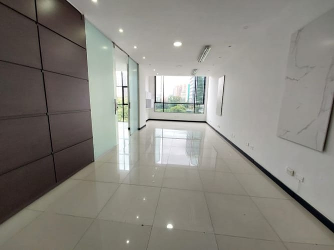 Local en arriendo en El Poblado, Medellín, 65 m² · foto 4 de 17