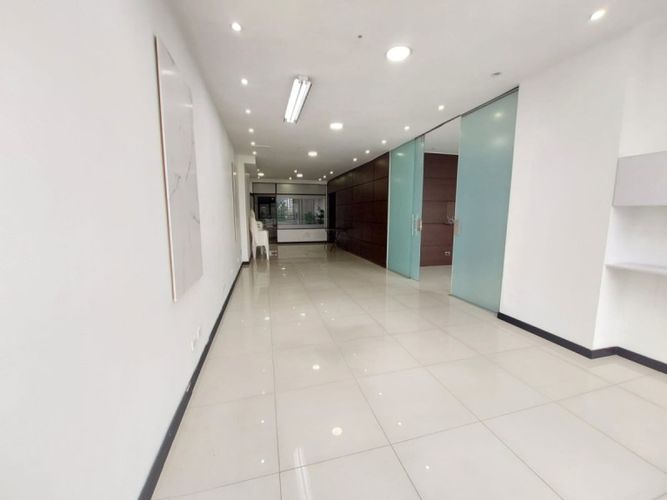 Local en arriendo en El Poblado, Medellín, 65 m² · foto 6 de 17