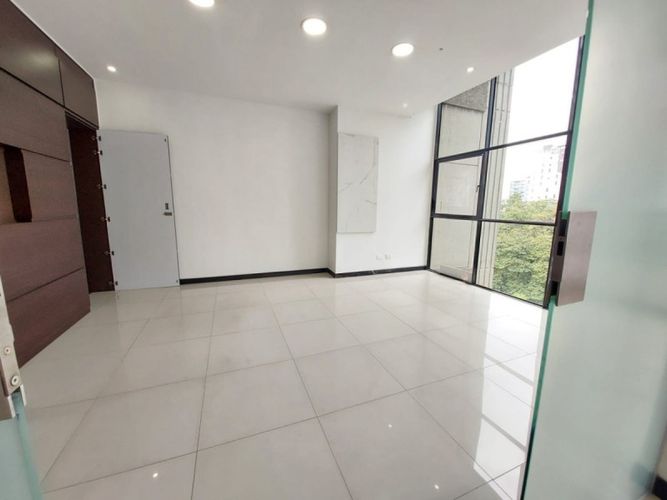 Local en arriendo en El Poblado, Medellín, 65 m² · foto 10 de 17