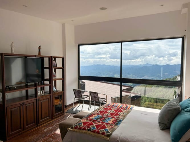 Apartamento de 2 alcobas en venta en Santa Elena, El Retiro, 129 m² · foto 6 de 9