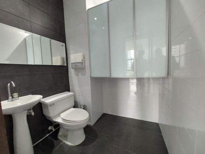 Local en arriendo en El Poblado, Medellín, 65 m² · foto 13 de 17
