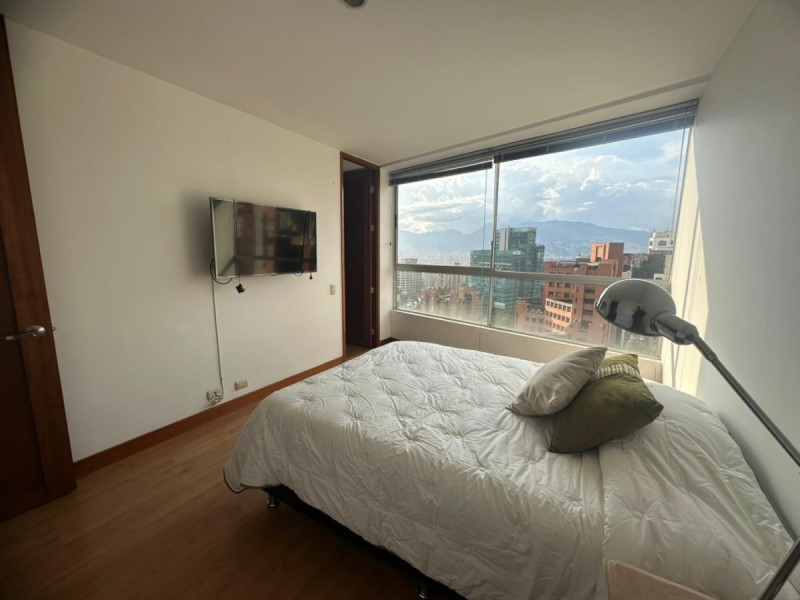 Apartamento en arriendo en El Poblado, Medellín · foto 9 de 16