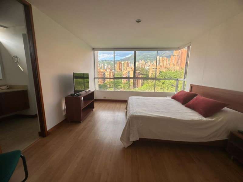 Apartamento en arriendo en El Poblado, Medellín · foto 12 de 16