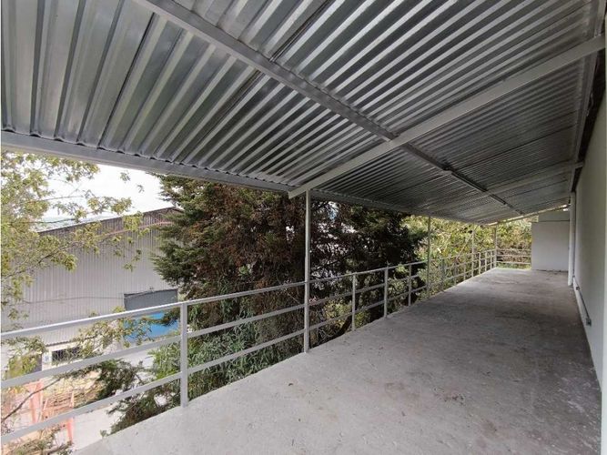 Bodega en arriendo en Malteria, Manizales, 1129 m² · foto 9 de 15