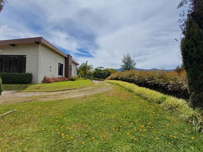 Casa de 3 alcobas en venta en Quirama, El Carmen de Viboral, 170 m² · foto 7 de 18