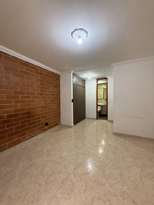 Casa de 3 alcobas en venta en Los Alpes, Medellín, 129 m² · foto 10 de 17
