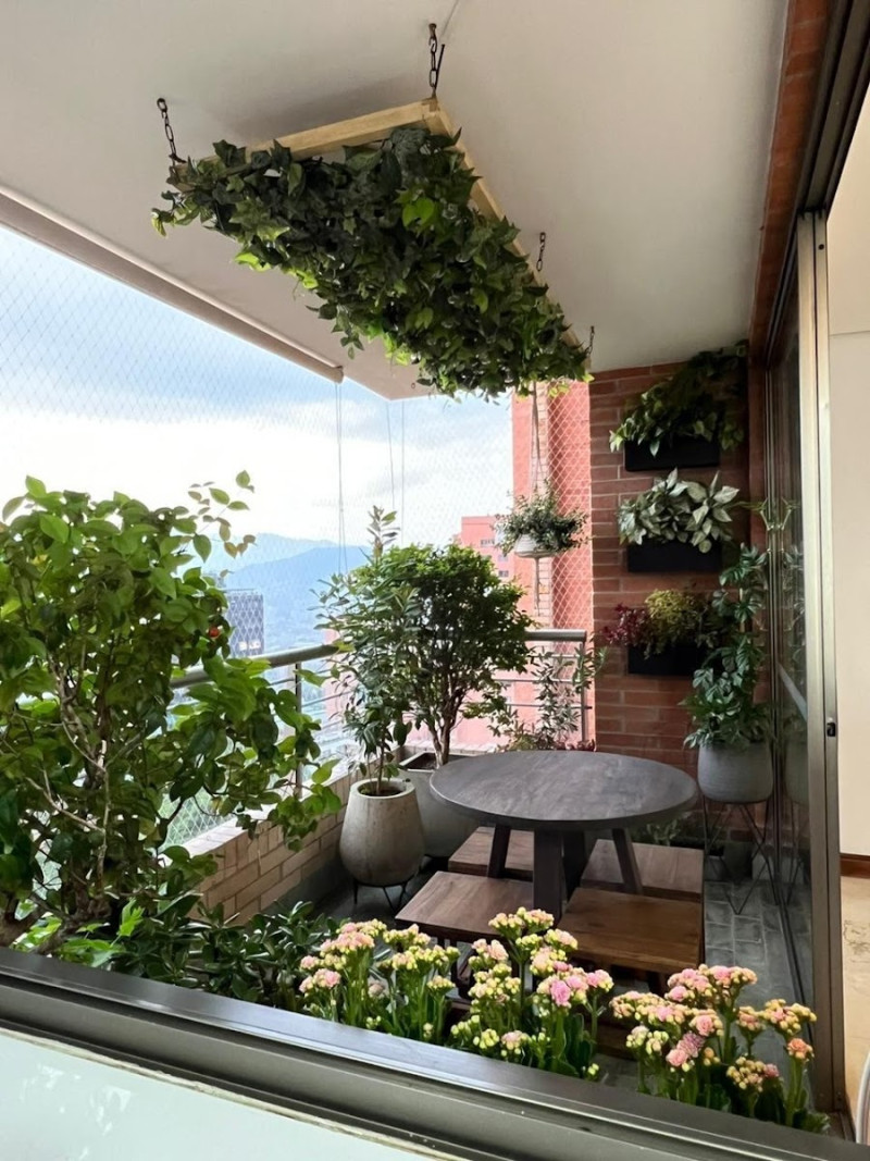Apartamento en arriendo en El Poblado, Medellín · foto 4 de 24