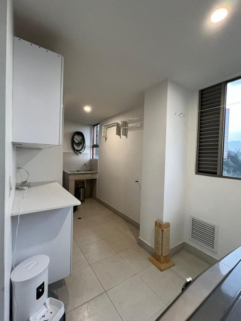 Apartamento en arriendo en El Poblado, Medellín · foto 15 de 24