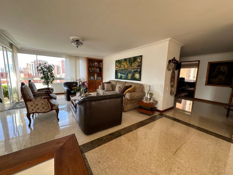 Apartamento en arriendo en El Poblado, Medellín · foto 4 de 24
