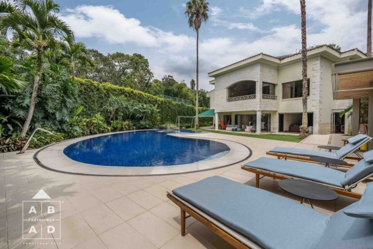Casa de 5 alcobas en venta en San Lucas, Medellín, 891 m² · foto 9 de 24