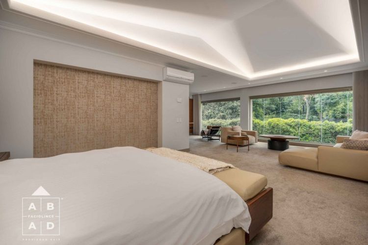 Casa de 5 alcobas en venta en San Lucas, Medellín, 891 m² · foto 22 de 24