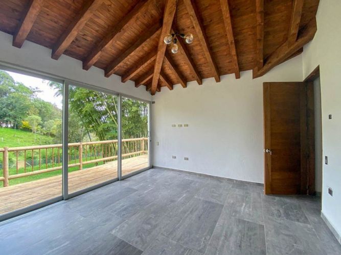 Finca en venta en El Carmen De Viboral, El Carmen de Viboral, 200 m² · foto 5 de 10