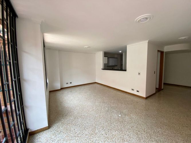 Apartamento de 3 alcobas en venta en Laureles, Medellín, 112 m² · foto 5 de 20