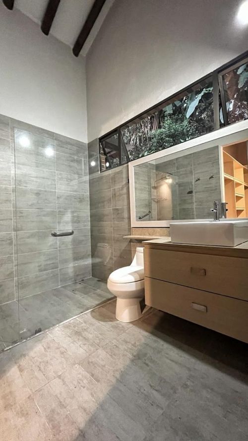 Casa de 4 alcobas en venta en Loma De Las Brujas, Envigado, 290 m² · foto 6 de 12