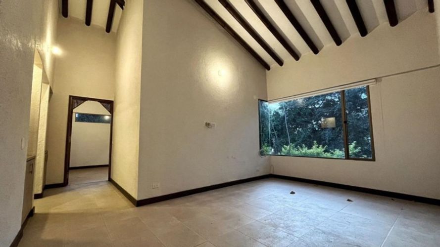 Casa de 4 alcobas en venta en Loma De Las Brujas, Envigado, 290 m² · foto 7 de 12