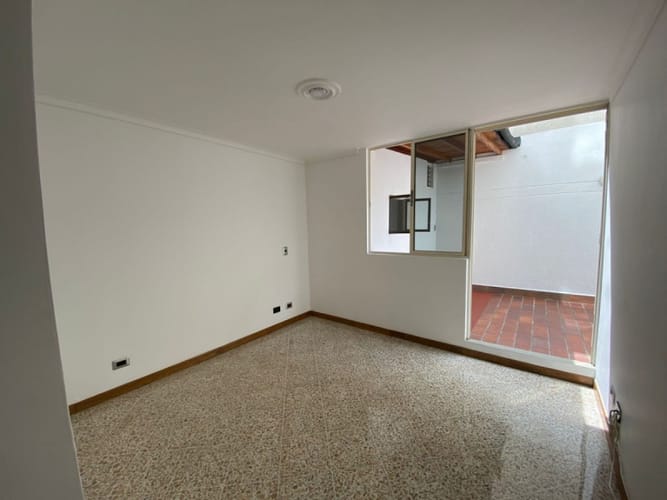 Apartamento de 3 alcobas en venta en Laureles, Medellín, 112 m² · foto 16 de 20