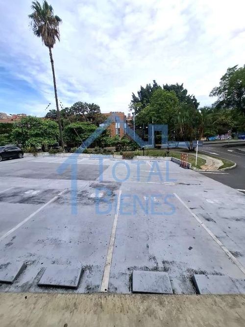 Oficina en venta en Los Colores, Medellín, 30 m² · foto 3 de 14
