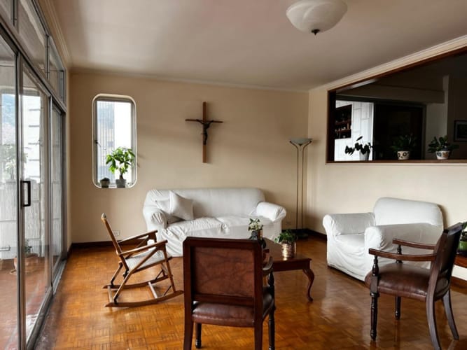 Apartamento de 3 alcobas en venta en La Candelaria, Medellín, 246 m² · foto 4 de 21